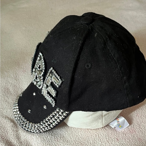 “Babe” cap - Picture 2 of 3